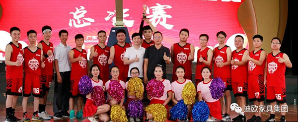 【冠军-草莓视频官网在线观看品牌杨区代表队&颁奖嘉宾-草莓视频官网在线观看集团董事长-黄寿金先生】